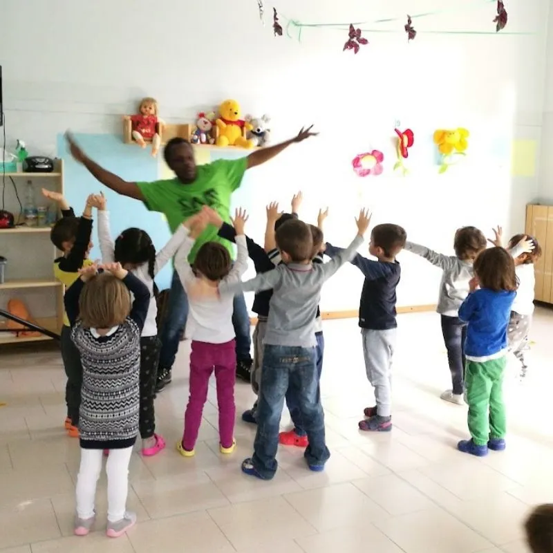 Henri Olama animazione estiva con bambini oratorio Bergamo estate