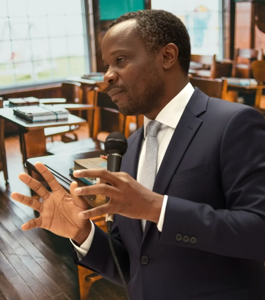 Henri Olama formatore interculturale Lombardia Bergamo